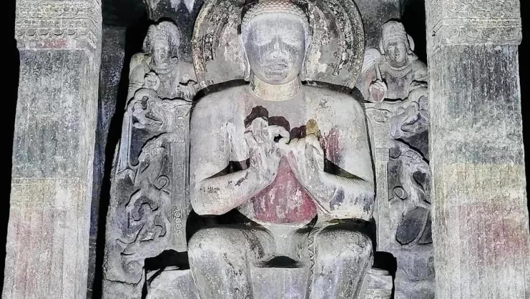 9e5c1c 9cd3ac7213bc4371b188e0f29cea3ef7~mv2.jpeg